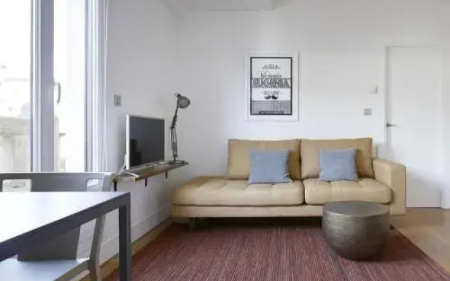 Mirakruz Terrace Apartment by FeelFree Rentals