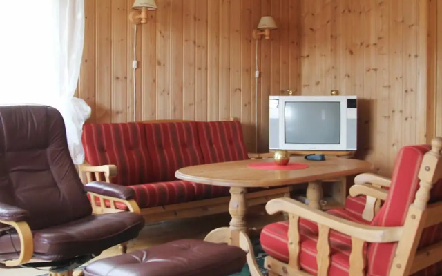 7 Person Holiday Home in Fresvik