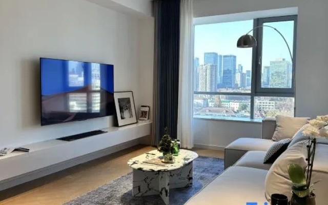 Shanghai Z·Home Homestay (Riyueguang Bojue Ju Branch)