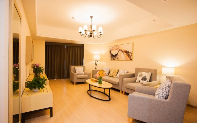 Resplendent Luxury Hotel QingDao Carvinal