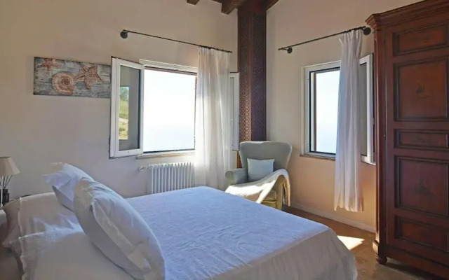 Villa Il Basto 8 in Cefal