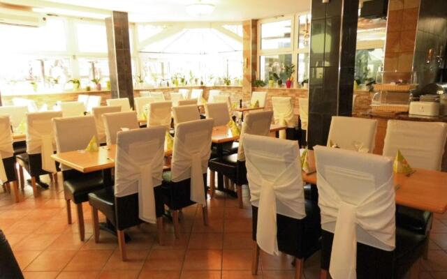 Hotel Aviv am Flughafen