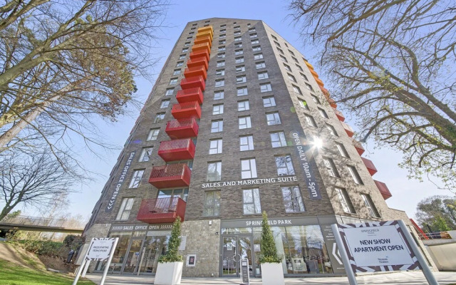 The Lady Isadora with FREE Parking by Kasar Stays
