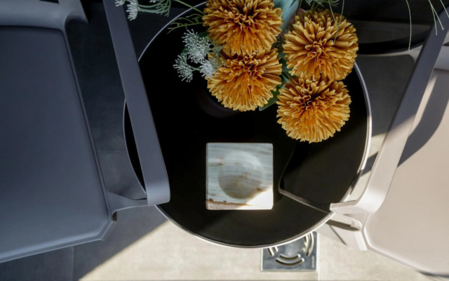 Supernova Royal Residence