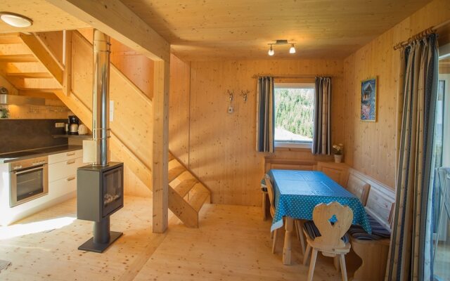 Wooden Chalet in Klippitztrl near Ski Area