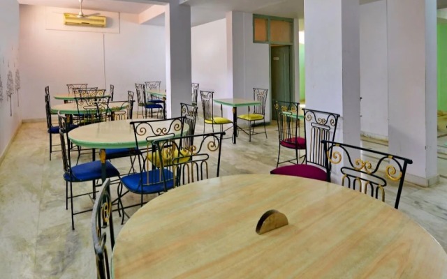 Hotel Don Jon by OYO Rooms