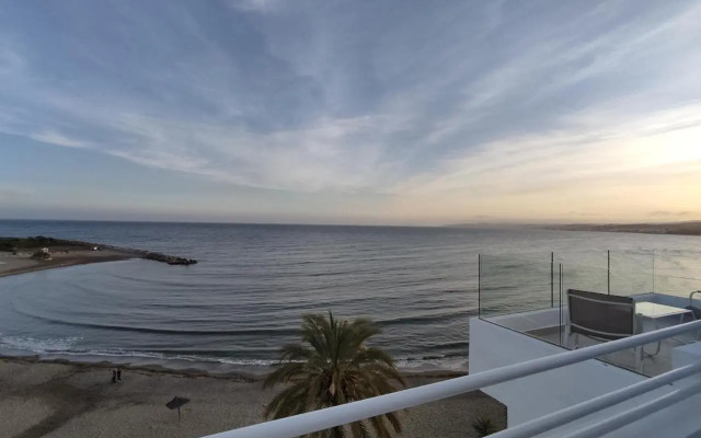 Front Sea View Penthouse