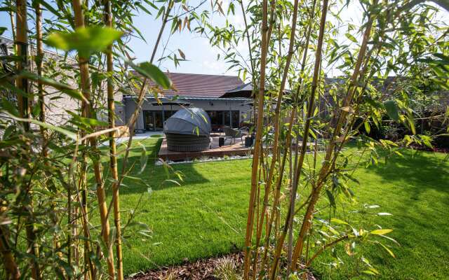 Best Western Premier Le Chapitre Hotel & Spa