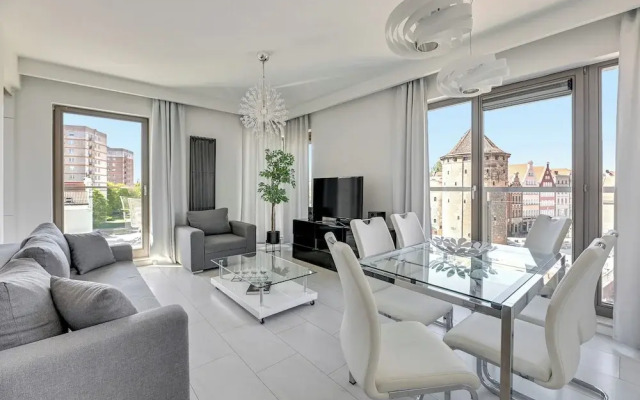 Waterlane Riverside SPA, Pool & Gym by Downtown Apartments
