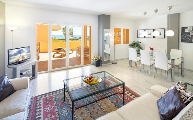 3 bedroom beachfront apartment La Cala de Mijas