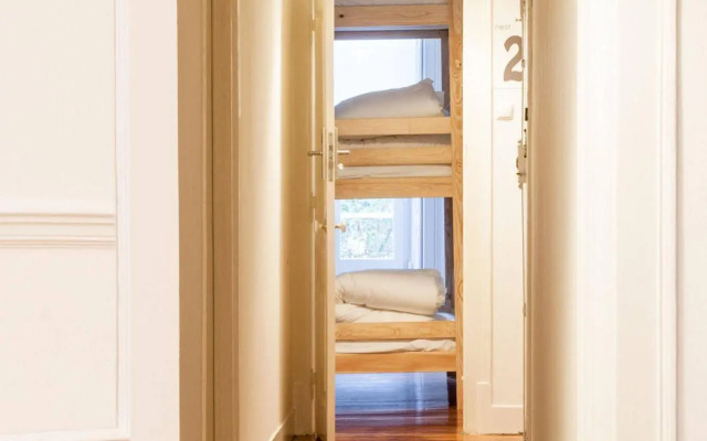Nest House Lisbon Hostel