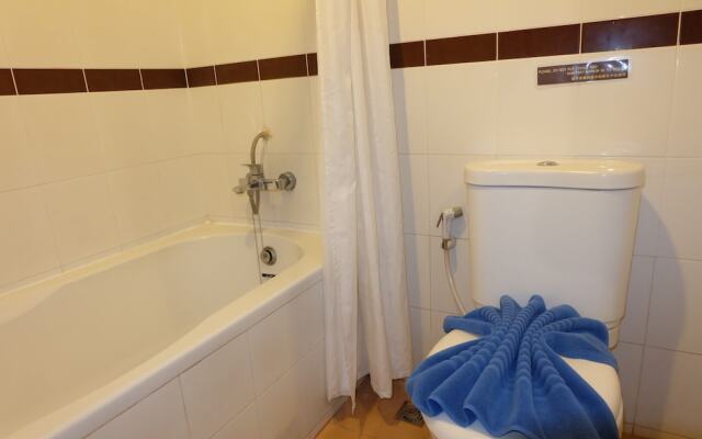 Dancenter Luxury Underwater World Pattaya