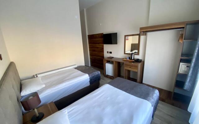 Zumrut Palas Hotel