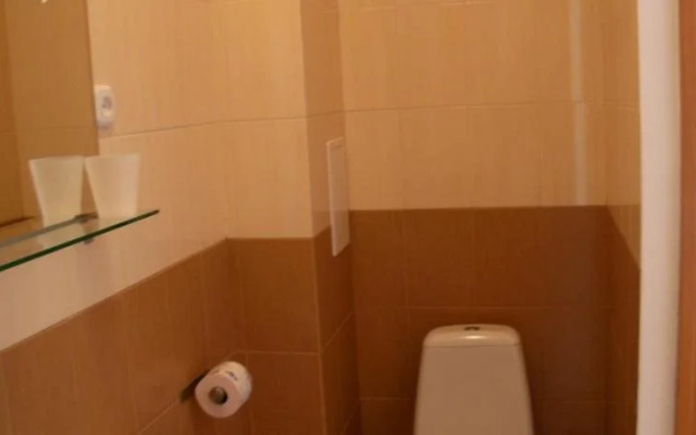 Arhos Guest House
