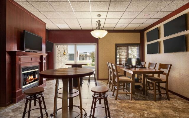Best Western Plus Seven Seas Hotel