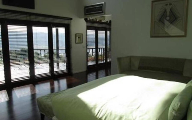 Ichibi Lakeside Lodge