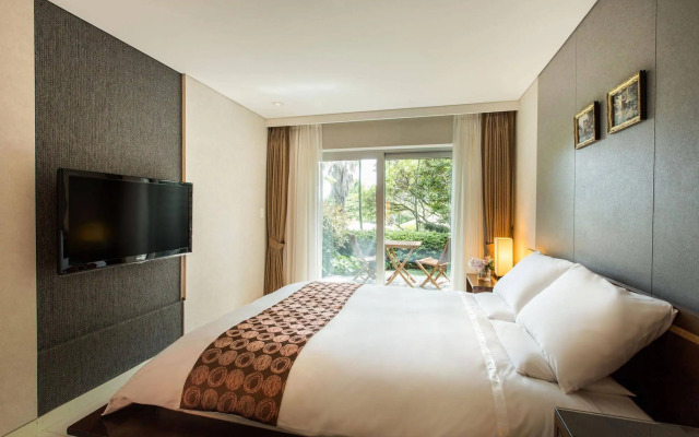 Seaes Hotel & Resort