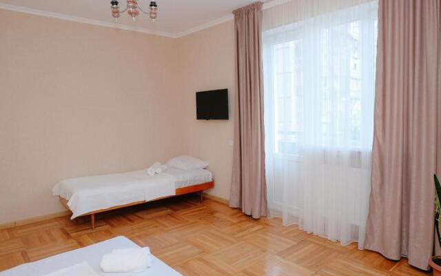 Keti&Tatia Sisters Apartment - near Old and Central Tbilisi
