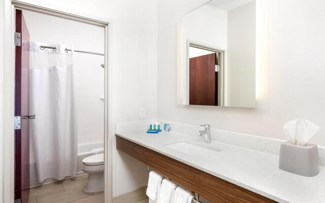 Holiday Inn Express Hotel & Suites Conroe I-45 North by IHG