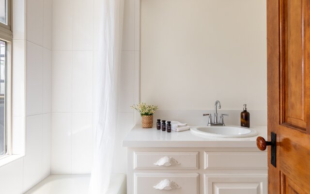 Bay View Buyout by AvantStay