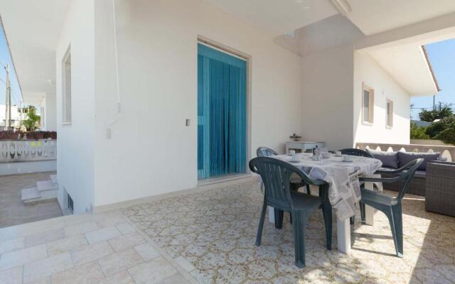 Casa Bouganville by BarbarHouse