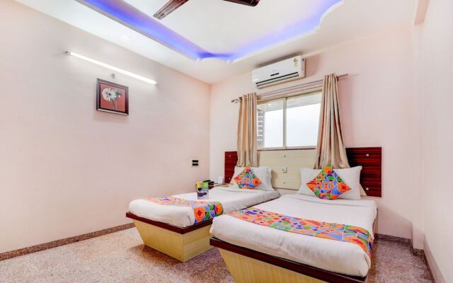 FabHotel Crystal Court Inn
