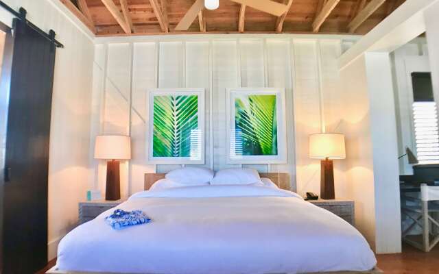 Mahogany Bay Resort & Beach Club, Curio Collection by Hilton