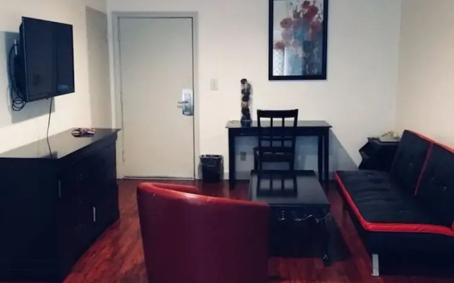 Akua Inn & Suites - Anaheim - Fullerton