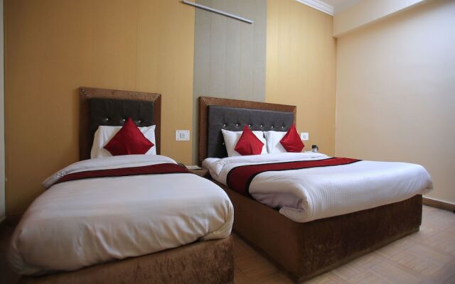 Oyo 13326 Gupta Palace