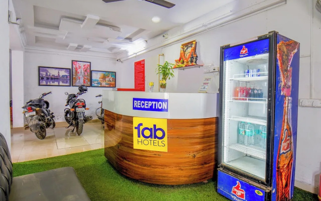 Fabhotel Keshava executive - Nr Mahadji Shinde chhatri