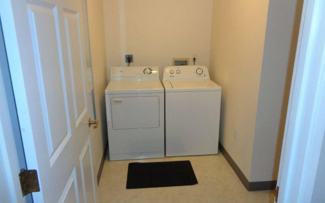 Riverview Suites