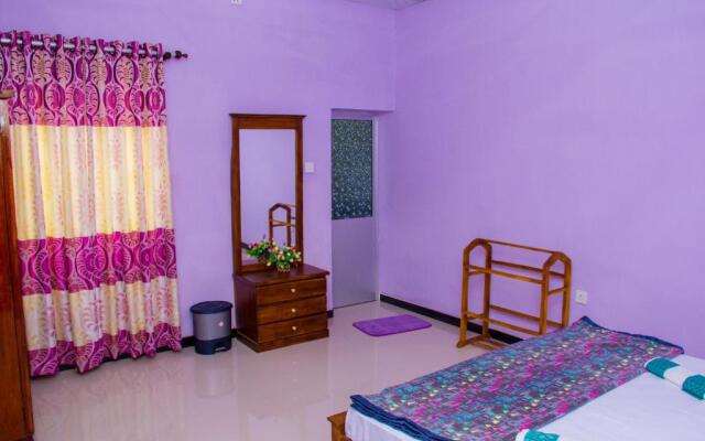 Gloriya Mathews Family Guest House