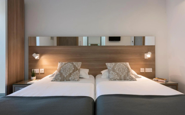 Plaza Regency Hotels