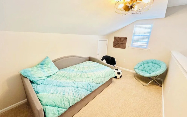 Simonton Court 20256