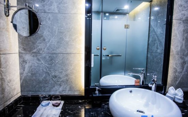 Huoerguosi Yingbin Guest House – Bathroom – Korgas City