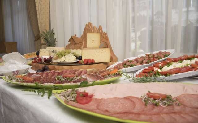 Sport Hotel Enrosadira