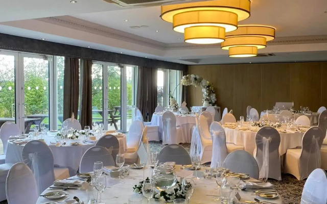 The Fenwick Hotel