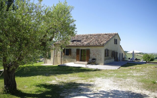 Villa With 4 Bedrooms in Canarecchia, With Private Pool, Furnished Gar