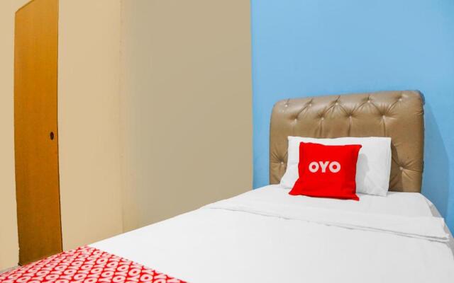 OYO 92076 Sky Residence Cengkeh