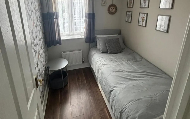 Trowbridge House, Long Stay Disc, Parking, Wifi