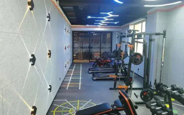 Homeinn Plus（Bei 'an Bus Station）