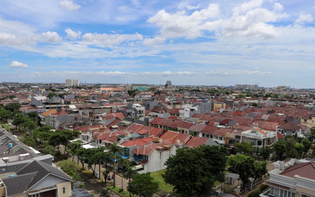 Comfort 1Br At Sky Terrace Apartment