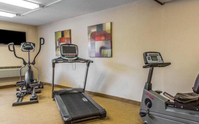 Rodeway Inn & Suites