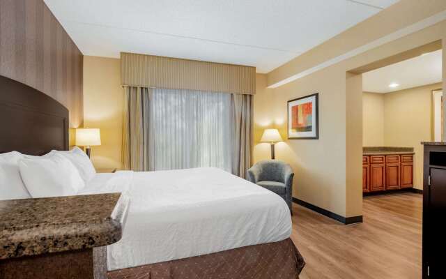 La Quinta Inn & Suites by Wyndham Bel Air/I-95 Exit 77A