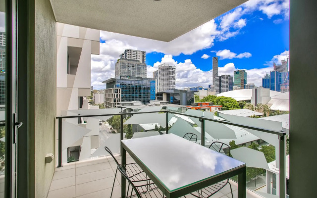 Vine Serviced Apartments