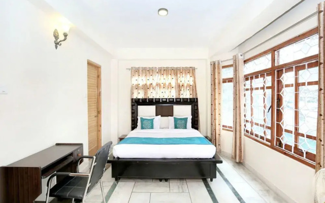 Oyo 11584 Home Modern Studio Apartment