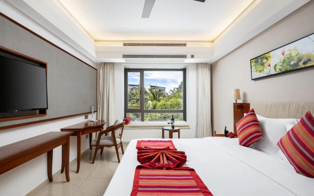 Sanya Seacube Holiday Hotel