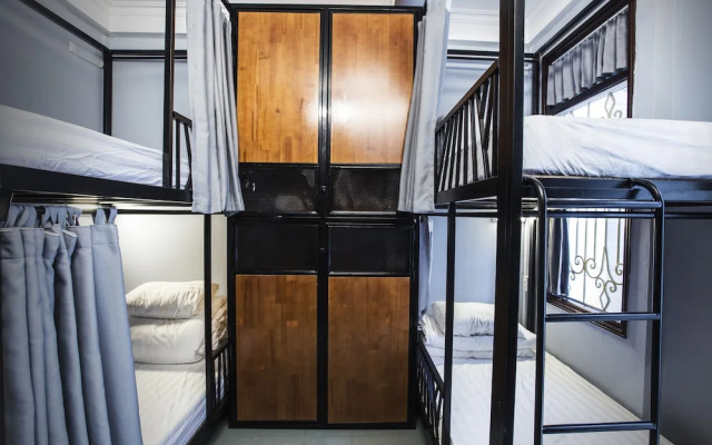 The Chi Novel Hostel