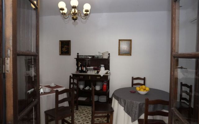 Fuentepiedra Casa Rural