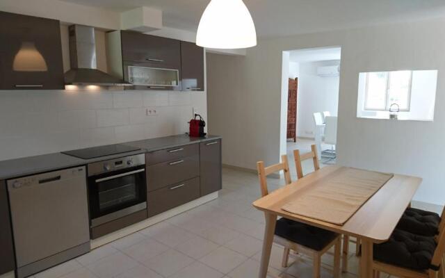 Appart indépendant dans propriété 4000 m2 Luberon